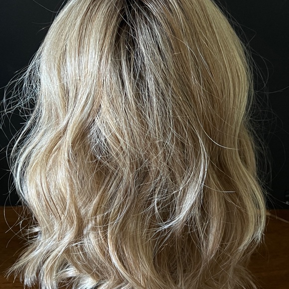 Raquel Welch Simmer Wig-New Never Worn - Picture 3 of 6